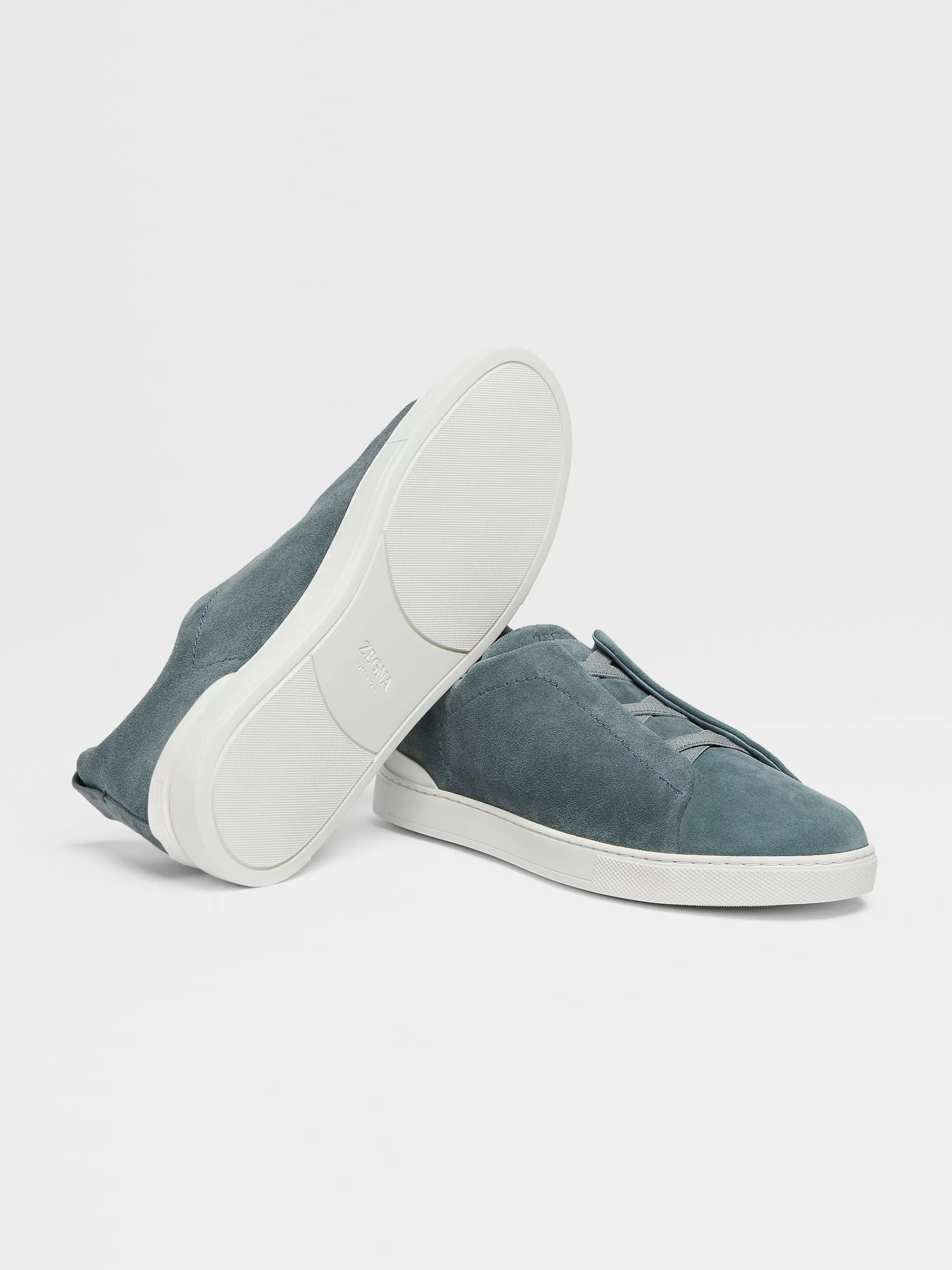 Flash Sale ZEGNA Baskets Basses Triple Stitch™ En Veau Velours Bleu Clair