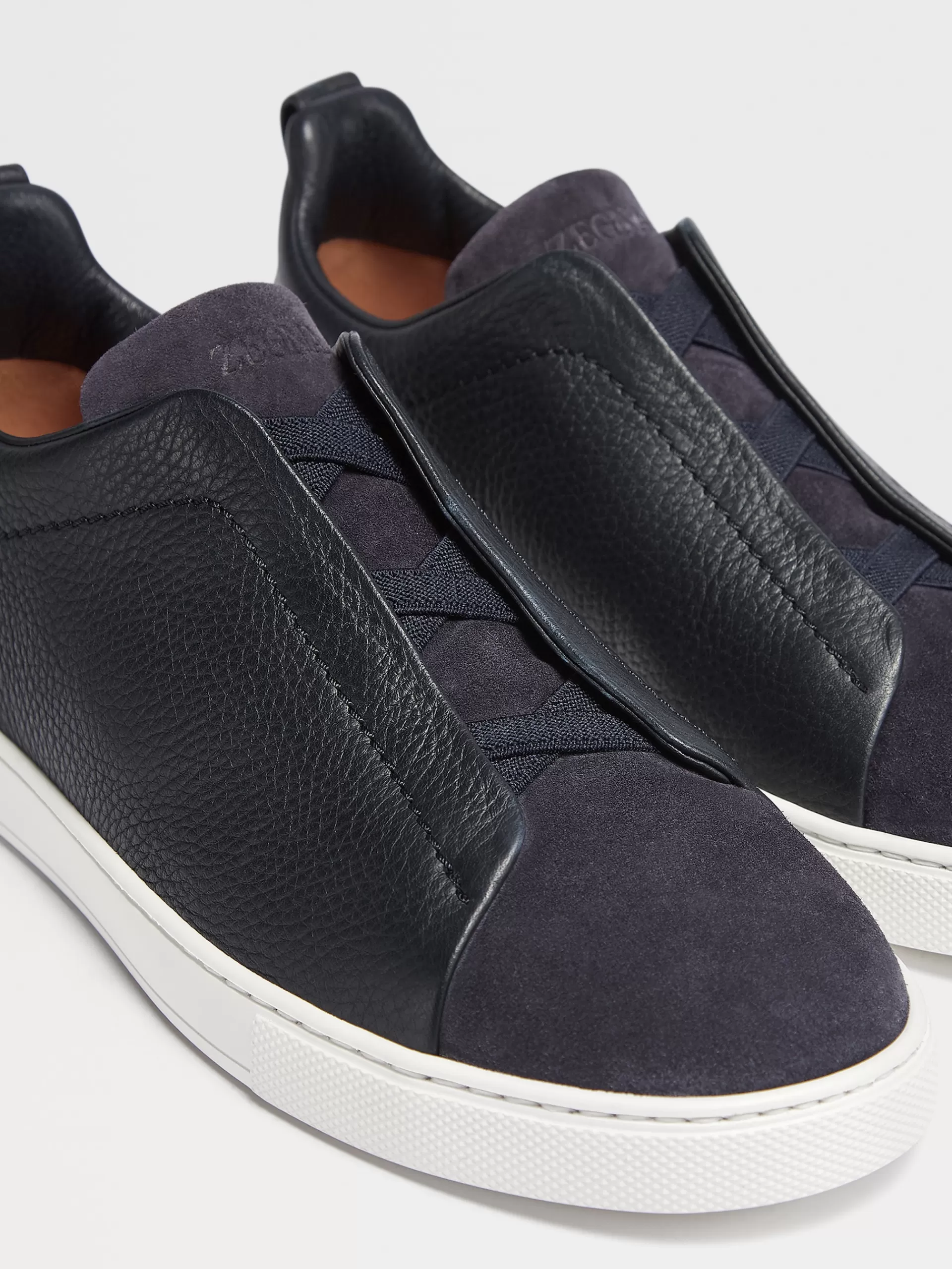 Shop ZEGNA Baskets Basses Triple Stitch™ En Veau Velours Et Cuir Graine Bleu Marine