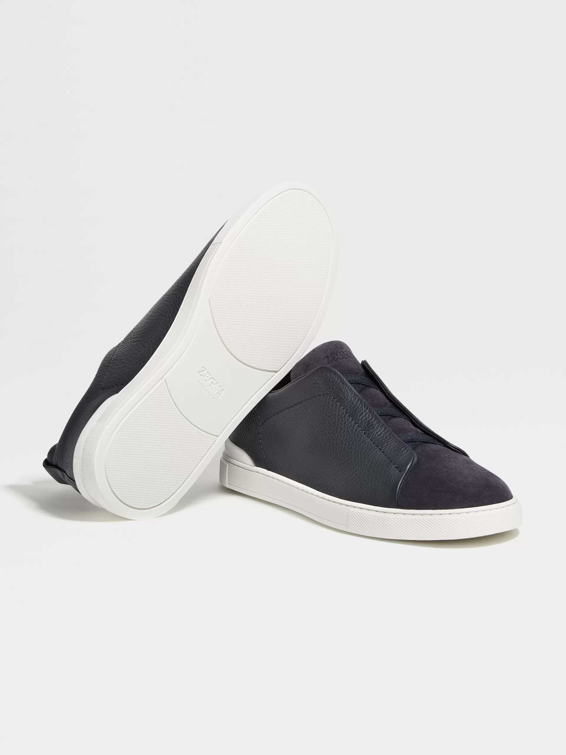 Shop ZEGNA Baskets Basses Triple Stitch™ En Veau Velours Et Cuir Graine Bleu Marine